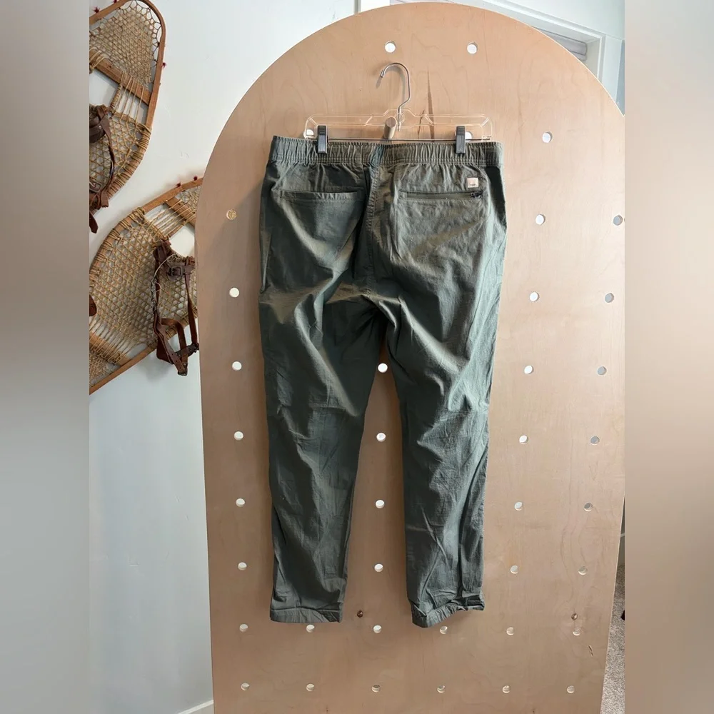 Vuori Women’s Ripstop Pant in Army Green VW401 Size XL - Picture 6 of 6